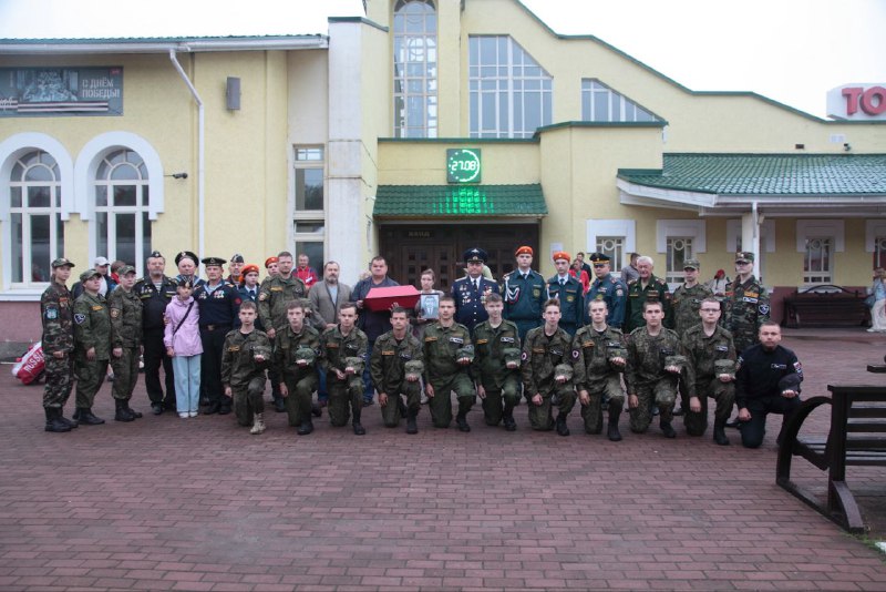 27 августа останки бойца Михаила Фролова доставлены в Томск..